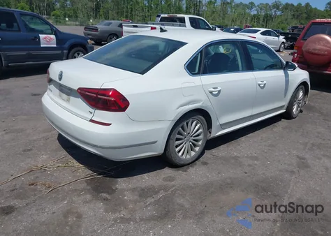 2017 Volkswagen Passat 1.8T Se z USA, uszkodzony, nr VIN 1VWBT7A38HC019341